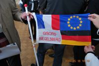 Jumelage Ehrung Flagge